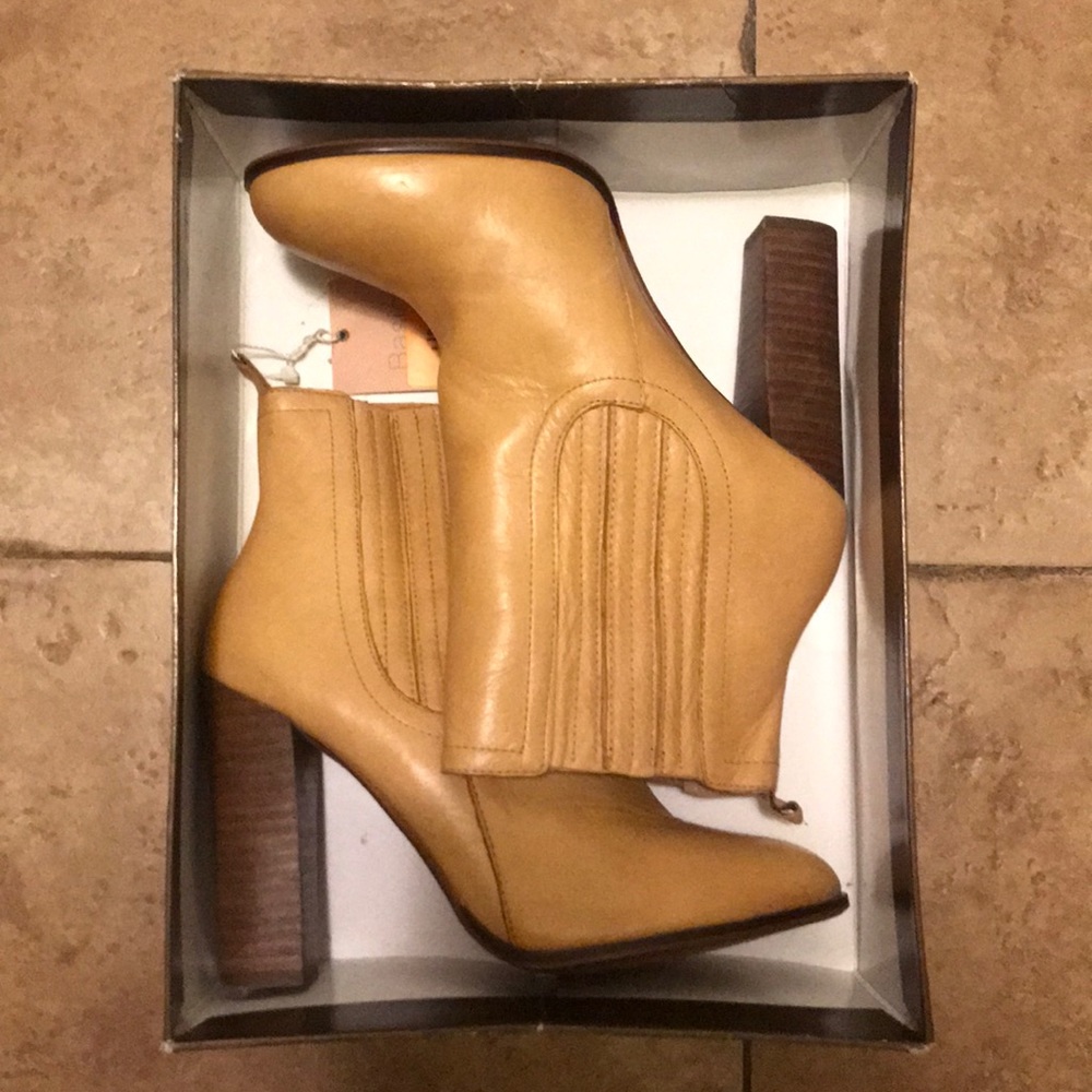 Tan Zara boots
